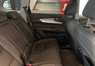 Подержанный автомобиль Chery Tiggo 8 Pro 2021 года (8 фото)