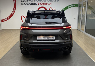 Подержанный автомобиль Geely Coolray 2023 года (5 фото)