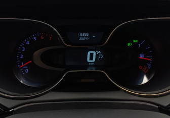 Подержанный автомобиль Renault Kaptur 2020 года (18 фото)