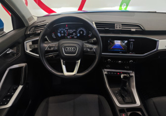 Подержанный автомобиль Audi Q3 2020 года (10 фото)