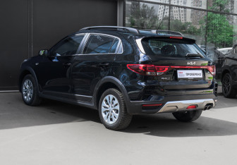 Подержанный автомобиль Kia Rio Hatchback 2021 года (6 фото)