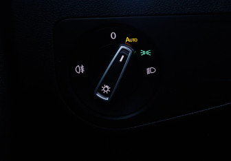 Подержанный автомобиль Volkswagen Tiguan 2021 года (14 фото)