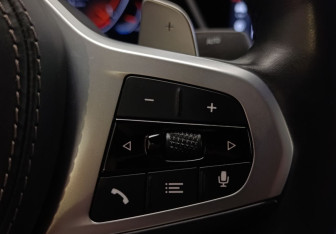 Подержанный автомобиль BMW X6 2020 года (27 фото)