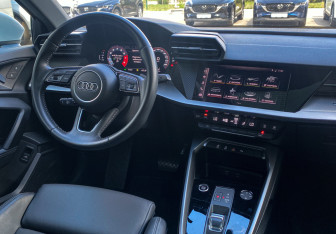 Подержанный автомобиль Audi A3 Hatchback 2021 года (11 фото)