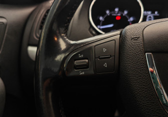 Подержанный автомобиль Skoda Yeti 2013 года (14 фото)