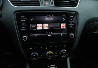 Подержанный автомобиль Skoda Octavia Liftback 2017 года (14 фото)
