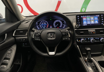 Подержанный автомобиль Honda Accord Sedan 2019 года (13 фото)