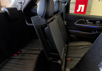 Подержанный автомобиль Chery Tiggo 9 2024 года (9 фото)