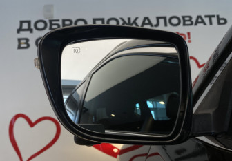 Подержанный автомобиль Nissan X-Trail 2015 года (15 фото)