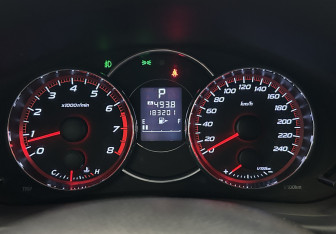 Подержанный автомобиль Subaru Forester Suv 2012 года (16 фото)
