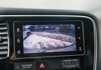 Подержанный автомобиль Mitsubishi Outlander 2018 года (22 фото)