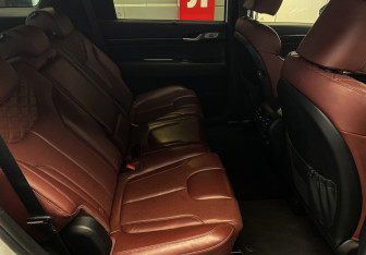 Подержанный автомобиль Hyundai Palisade 2022 года (8 фото)