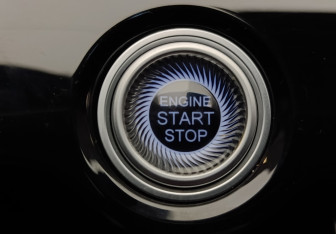 Подержанный автомобиль Omoda C5 2023 года (17 фото)