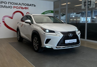 Подержанный автомобиль Lexus NX 2018 года (3 фото)