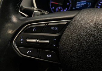 Подержанный автомобиль Hyundai Santa Fe 2021 года (13 фото)