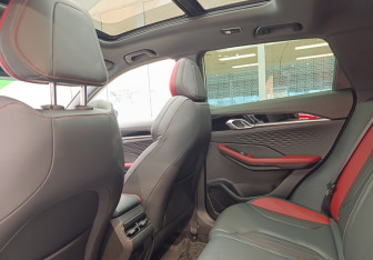 Подержанный автомобиль Geely Coolray 2024 года (9 фото)