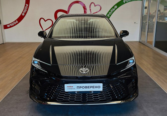 Подержанный автомобиль Toyota Camry Sedan 2025 года (2 фото)