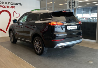 Подержанный автомобиль Geely Atlas Pro 2022 года (6 фото)