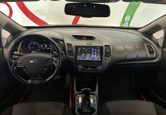 Подержанный автомобиль Kia Cerato Sedan 2017 года (9 фото)
