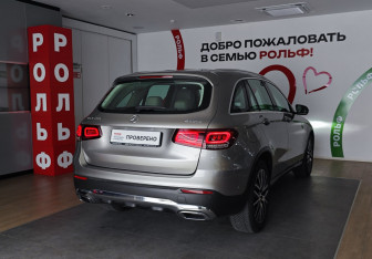 Подержанный автомобиль Mercedes-Benz GLC Coupe 2021 года (4 фото)