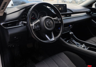 Подержанный автомобиль Mazda 6 Sedan 2021 года (12 фото)