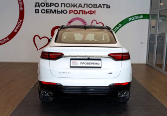 Подержанный автомобиль Geely Tugella 2022 года (5 фото)