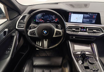 Подержанный автомобиль BMW X6 2020 года (12 фото)