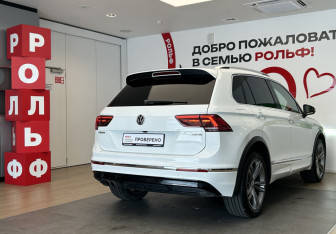 Подержанный автомобиль Volkswagen Tiguan 2019 года (4 фото)