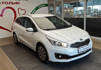 Подержанный автомобиль Kia Ceed Wagon 2018 года (3 фото)