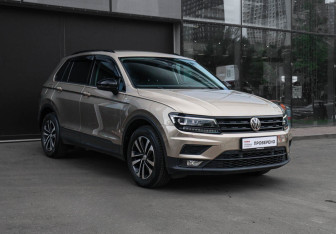 Подержанный автомобиль Volkswagen Tiguan 2019 года (3 фото)