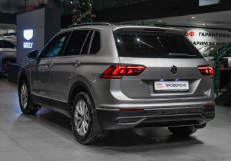 Подержанный автомобиль Volkswagen Tiguan 2021 года (6 фото)