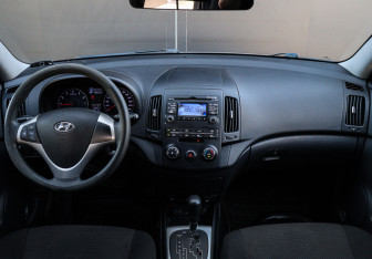 Подержанный автомобиль Hyundai i30 Hatchback 2011 года (9 фото)