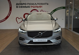 Подержанный автомобиль Volvo XC60 2018 года (2 фото)