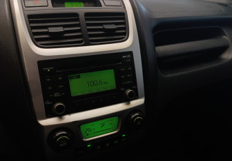 Подержанный автомобиль Kia Sportage 2009 года (16 фото)