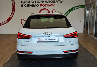 Подержанный автомобиль Audi Q3 2017 года (5 фото)