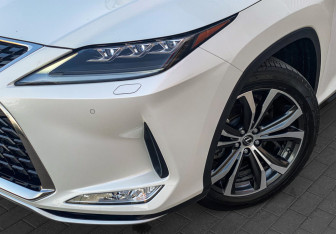 Подержанный автомобиль Lexus RX 2020 года (4 фото)