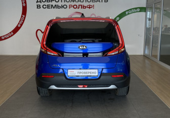 Подержанный автомобиль Kia Soul 2021 года (4 фото)