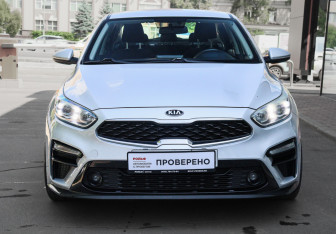 Подержанный автомобиль Kia Cerato Sedan 2018 года (2 фото)