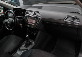 Подержанный автомобиль Volkswagen Tiguan 2019 года (7 фото)