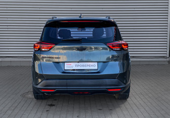 Подержанный автомобиль Chevrolet Orlando 2019 года (6 фото)
