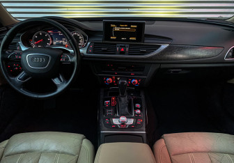 Подержанный автомобиль Audi A6 Sedan 2017 года (13 фото)