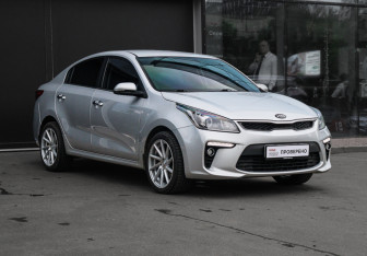 Подержанный автомобиль Kia Rio Sedan 2019 года (3 фото)