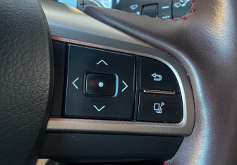 Подержанный автомобиль Lexus RX 2020 года (25 фото)