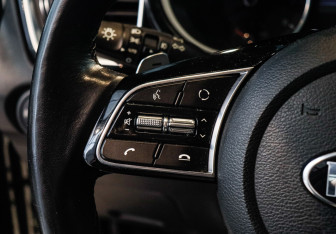 Подержанный автомобиль Kia Ceed Hatchback 2019 года (25 фото)