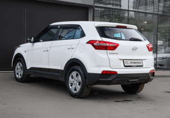 Подержанный автомобиль Hyundai Creta 2021 года (6 фото)