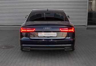 Подержанный автомобиль Audi A6 Sedan 2017 года (6 фото)