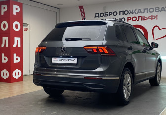 Подержанный автомобиль Volkswagen Tiguan 2021 года (4 фото)