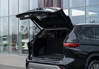 Новый Toyota Highlander 2025 (16 фото)