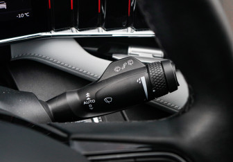 Подержанный автомобиль Geely Atlas 2024 года (24 фото)