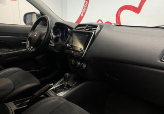 Подержанный автомобиль Mitsubishi ASX 2021 года (7 фото)
